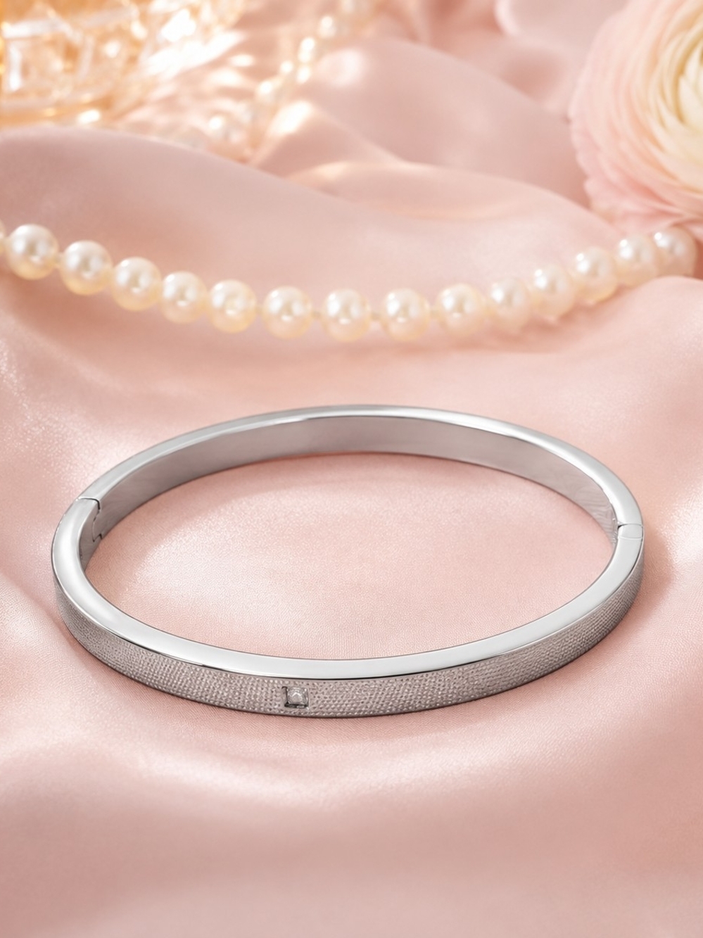 Kate Spade Window Seat Bouquet Hinged Bangle NWT Rose Gold